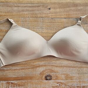 Seamless Nude Bra